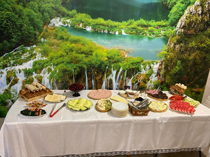 Food & Drinks, Hotel Sharl, Ninotsminda