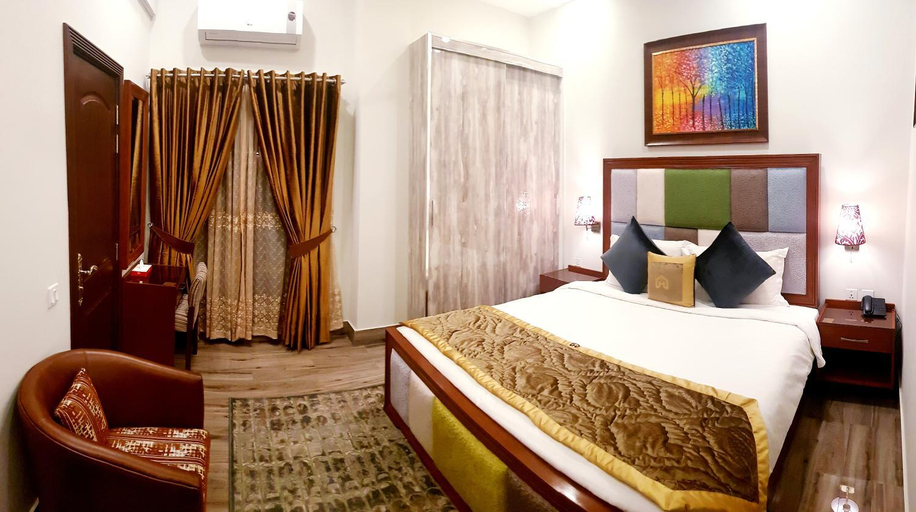 1, Hayyat Luxury Hotel, Lahore