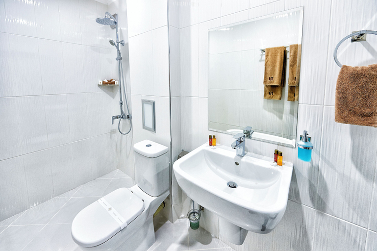 Bathroom, Platinum Image Hotel, Elin Pelin