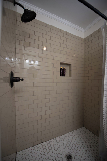 Bathroom 3, Lookout Mountain Riverview Inn, Hamilton