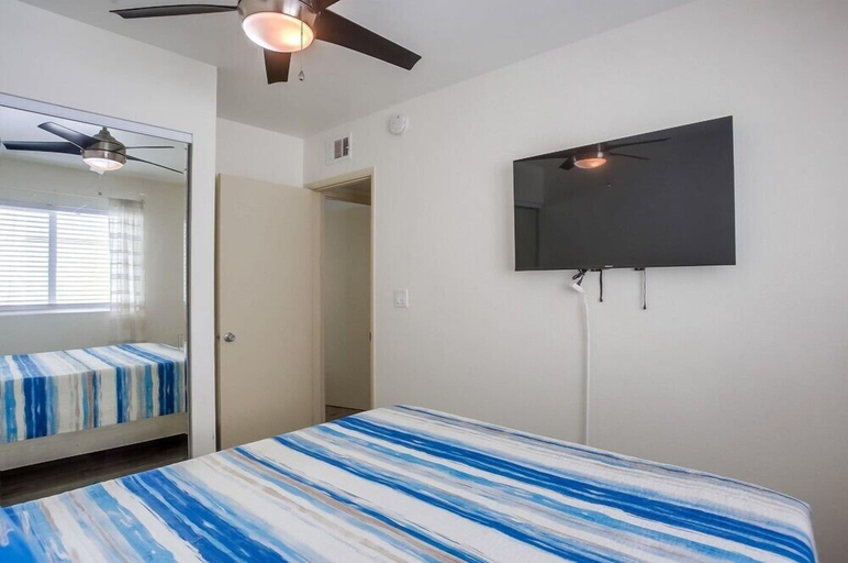 Bedroom 3, Manhattan Shores 3, San Diego