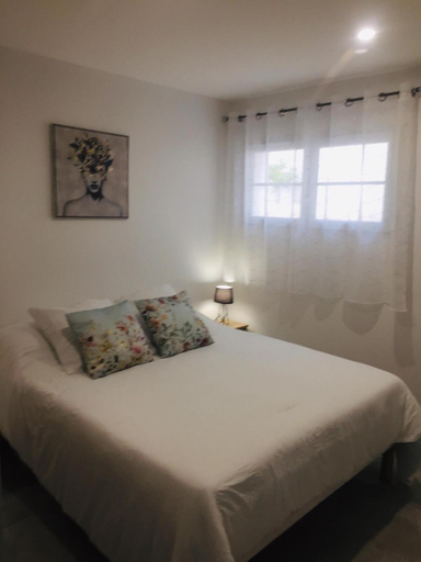 Bedroom 3, Les Acacias, Gard