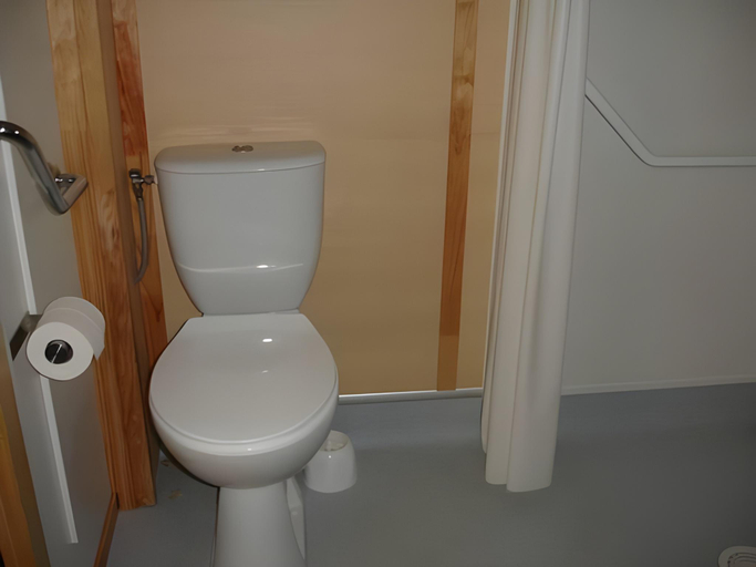 Bathroom 4, Camping Le Val de Trie, Somme
