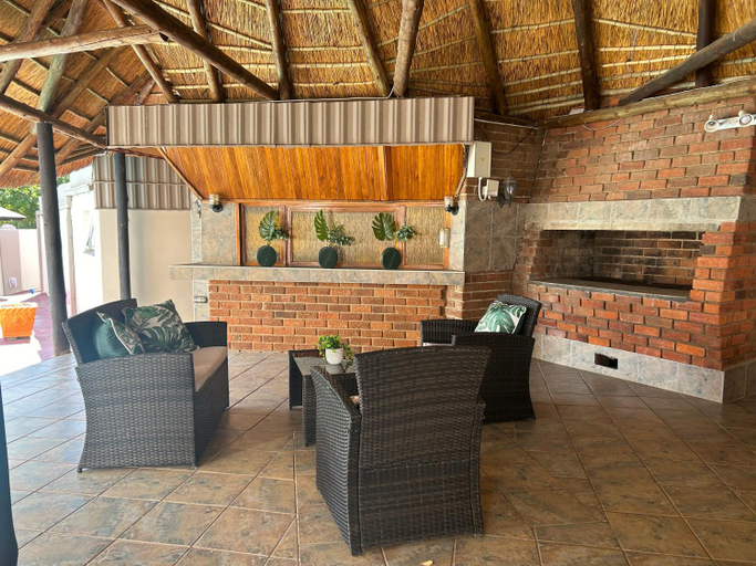 Others 5, SiBella guest house, Mangaung