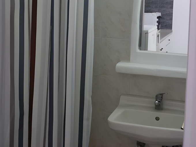 Bathroom 2, Parasporos Village, South Aegean