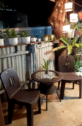 Food & Drinks 4, Elisha's Guest House, Coron
