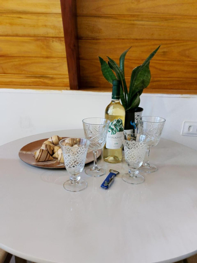 Food & Drinks