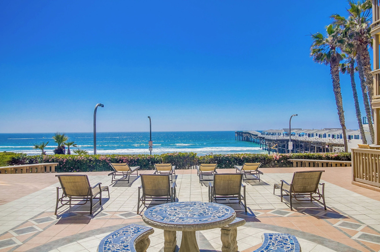 Food & Drinks, See the Sea 52, San Diego
