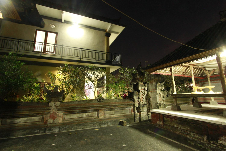 Exterior 16
