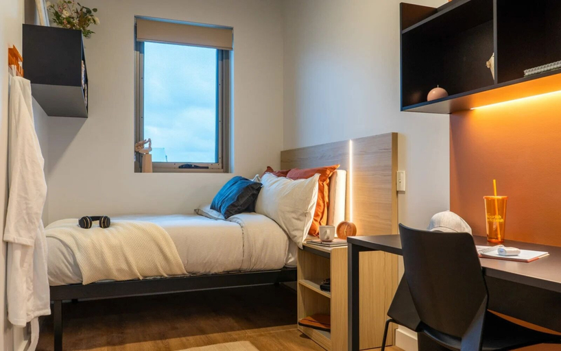 Bedroom 2, Comfy stay at Switch Living in the Centre of Adelaide - Campus Accommodation, Adelaide