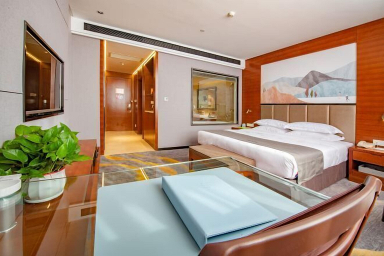 Bedroom 3, Ramada Encore by Wyndham Jingzhou Shashi, Jingzhou