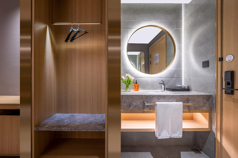 Bathroom 3, Orange Hotel Puyang Municipal Government, Puyang
