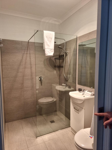 Bathroom, Myrtleford Hotel, Alpine- West