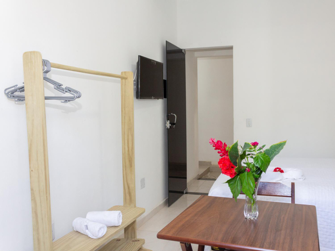 Others 4, Residencial Santa Fe, Porto Seguro