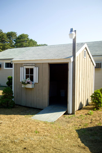 Southfleet Motor Inn, Barnstable