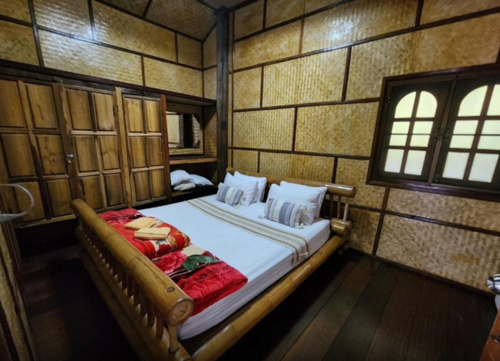 Chaiyapol Homestay - Tap to explore photos