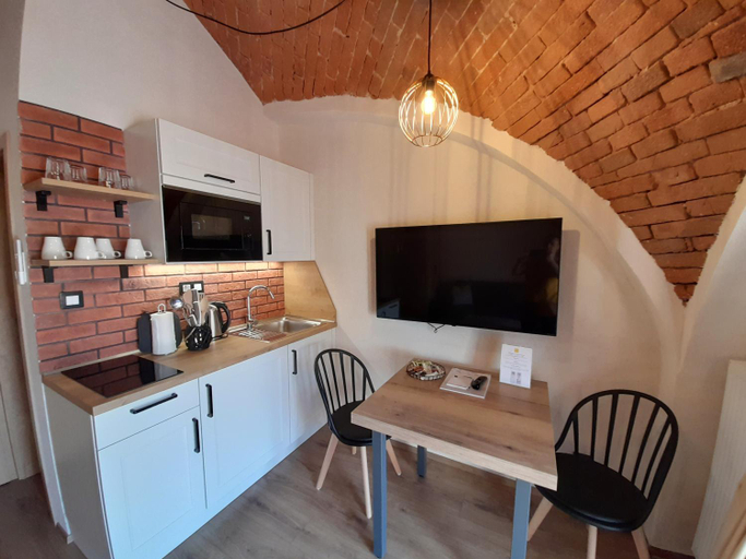 Others 4, Residence Tvrz Skocice, Strakonice