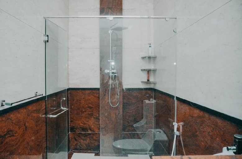 Bathroom 5, RATU HOMESTAY, Bandar Lampung
