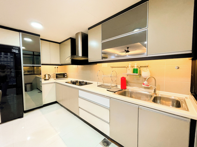 Dining Room 1