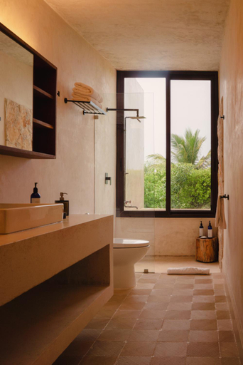 Bathroom 5, Club De Patos, Hunucmá