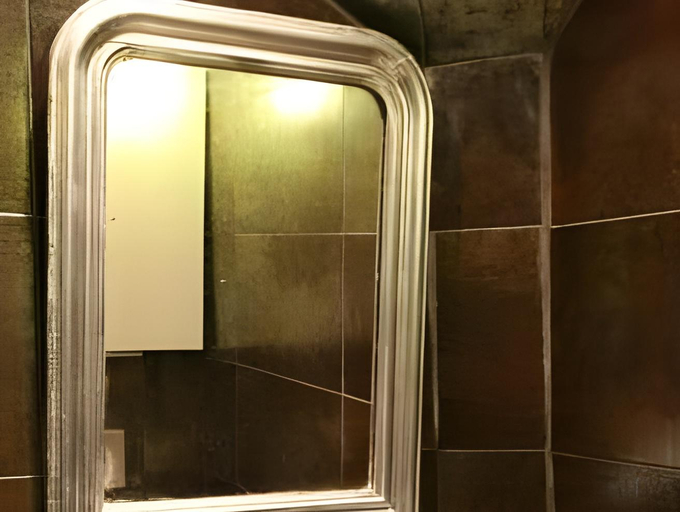 Bathroom 3, Le Parvis, Eure-et-Loir