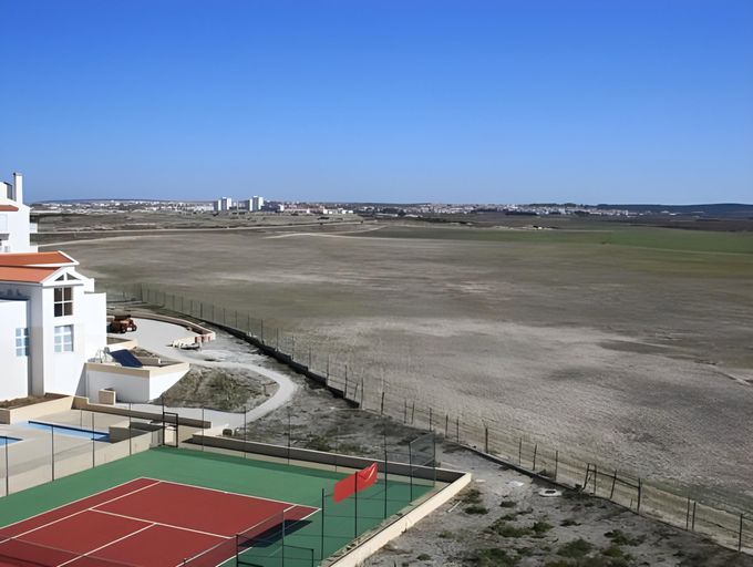 Others 2, Shark's Lodge, Peniche