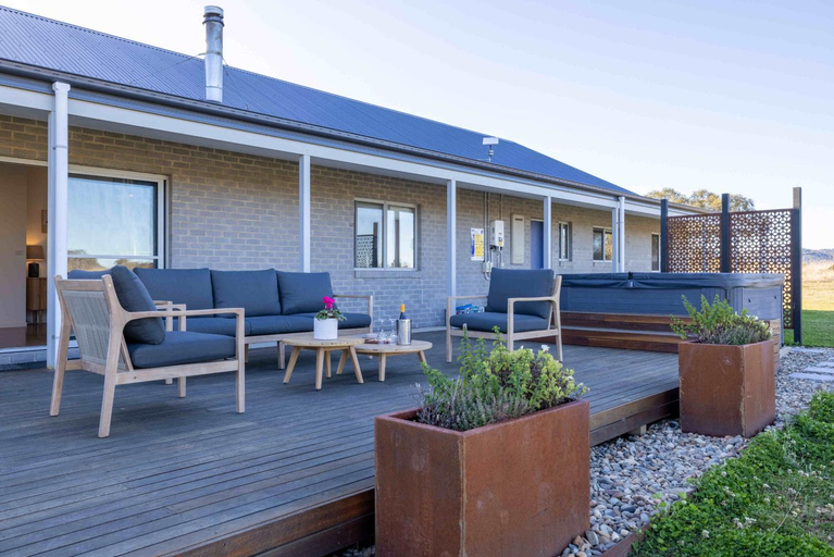 Exterior & Views 4, Sugarloaf Lodge, Snowy River