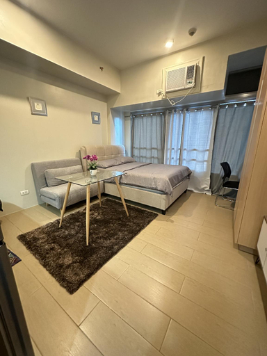 Others 3, EJ'sstaycation (4th F) with 200mbps Wi-Fi /NETFLIX, Quezon City