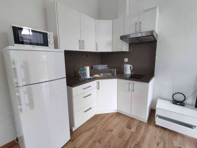 Others 5, MVA House Teplice, Teplice