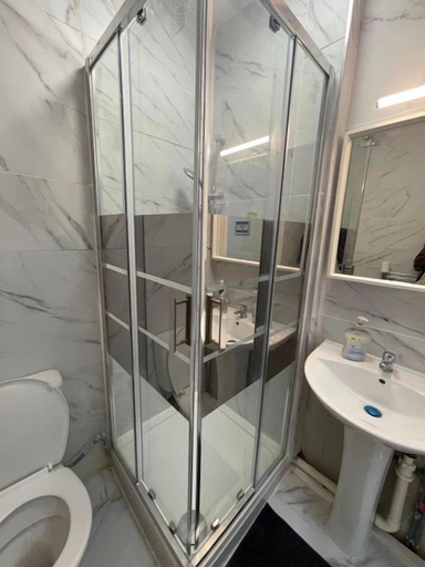 Bathroom 5, Sterling Suites Ealing, London