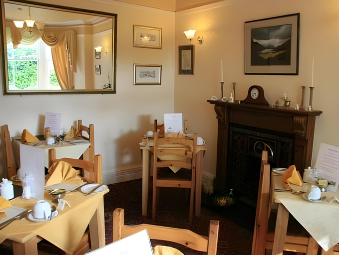 Food & Drinks 4, White Rose, Cumbria