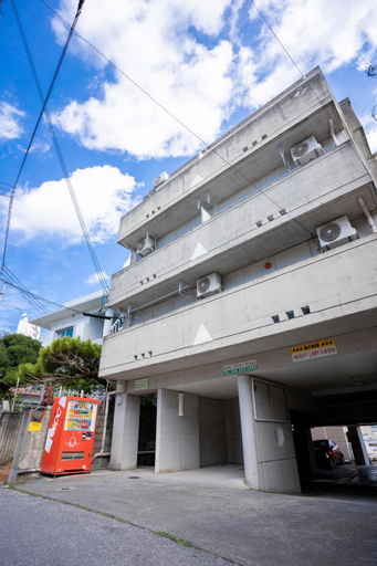 Smile Heights, Naha