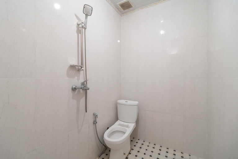 Bathroom 6