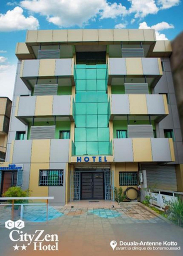 Entrance, Cityzen Hotel, Wouri