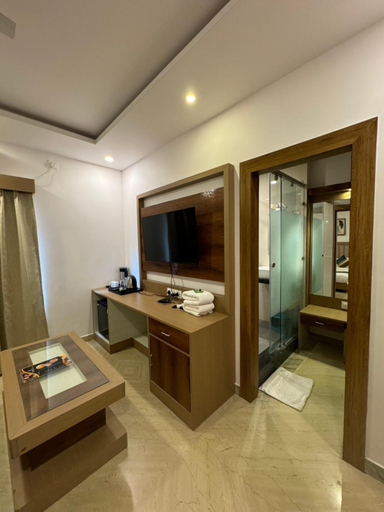 Bathroom 4, Hotel Florence Continental, Udaipur