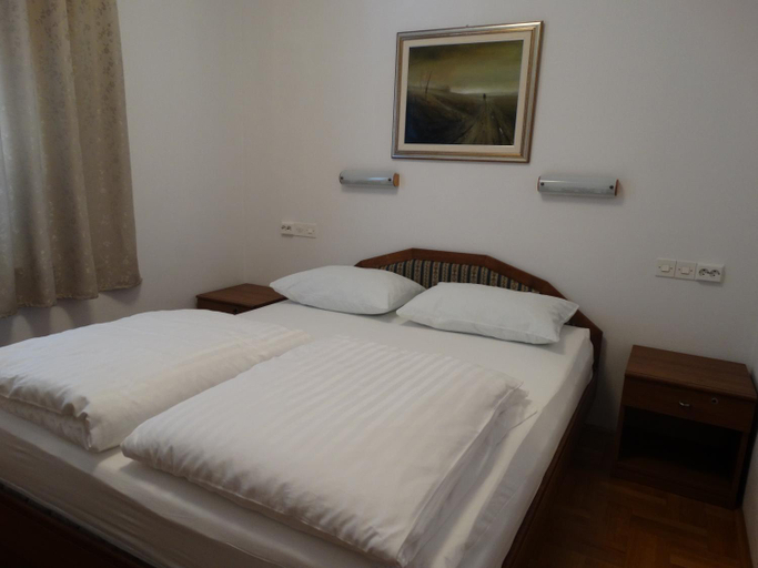 Others 5, Apartments Kalina, Jelsa