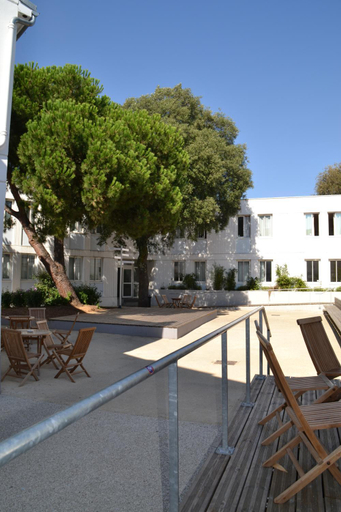 Others 4, Auberge de Jeunesse, Charente-Maritime