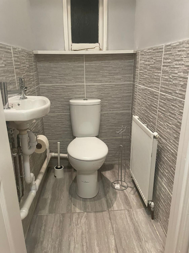 Bathroom 2, The Oxford Avenue, Southampton