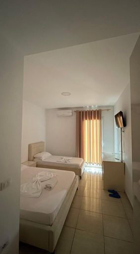 Hotel Skura, Librazhdit