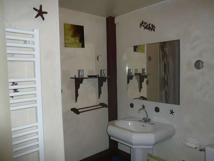 Bathroom 4, Les Gites de la Ferme de l'Eglise, Eure