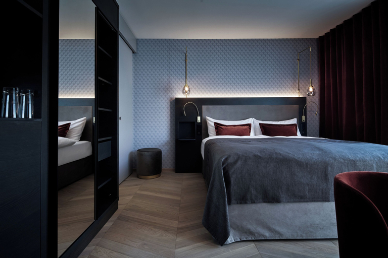 Bedroom 27