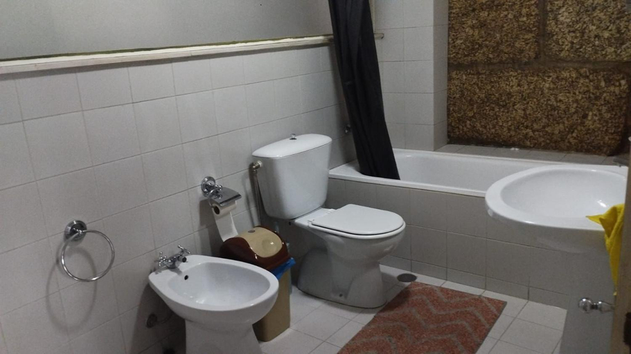 Bathroom 3, Arcanjo Hostel 2, Braga