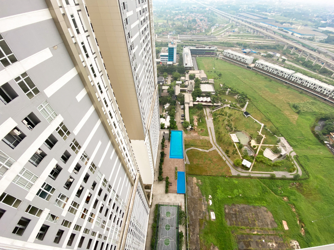 Exterior & Views 3, Nice and Elegant 1BR at Vasanta Innopark Apartment By Travelio, Cikarang