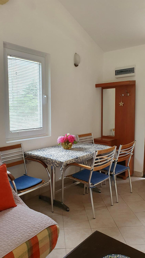 Others 3, Apartments Ognjenovic