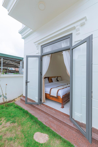 Bedroom 9