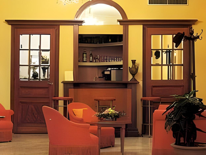 Public Area, Hotel Gounod, Alpes-Maritimes