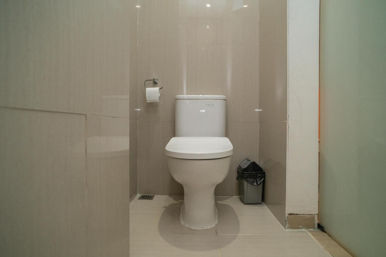 Bathroom 17