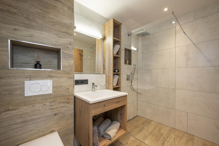 Bathroom 3, Weitenmoos Panorama Apartments, Sankt Johann im Pongau