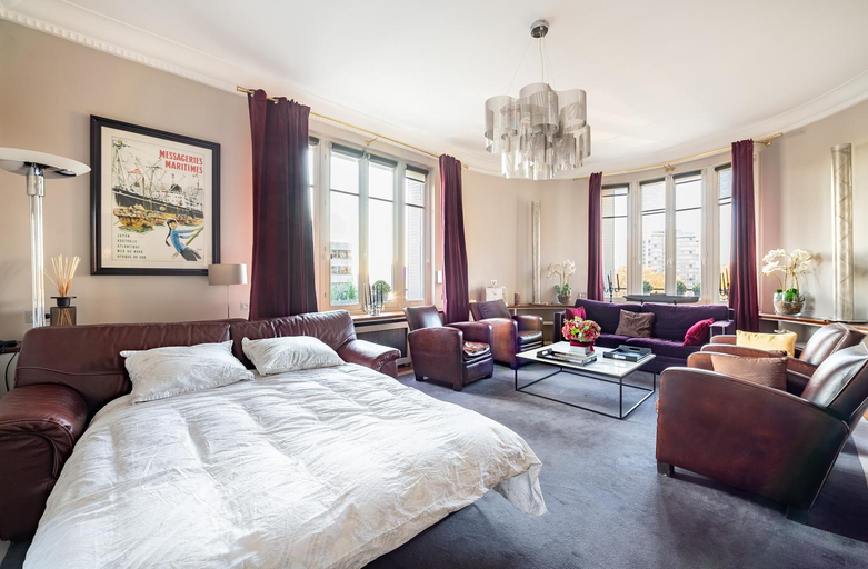 Bedroom 12