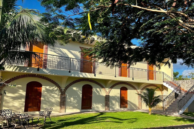 Exterior & Views 2, Hotel Yamilí, Salvaleon de Higuey